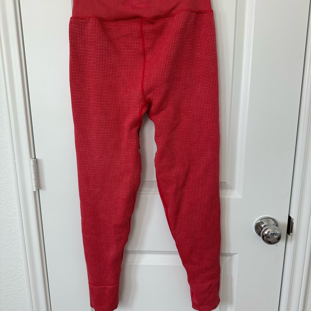 Victoria Secrets Pink Active Legging Waffle Knit - Picture 4 of 5